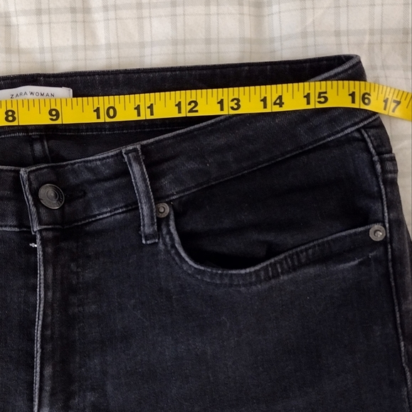 Zara women's flared denim black. EUC. size 12. - Picture 8 of 11